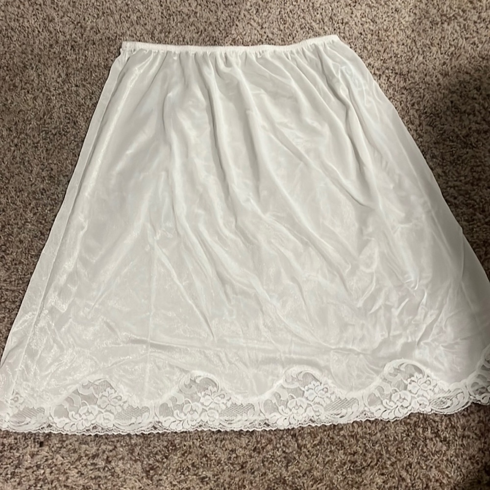 Private Treasures by Avon slip skirt